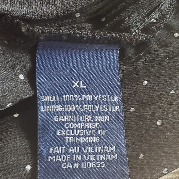 Black and White pleated blouse - Picture 2 of 7